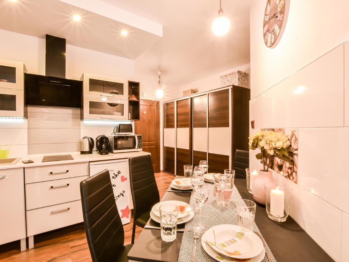 Apartment Vacationclub - Dworcowa 1a 3 *