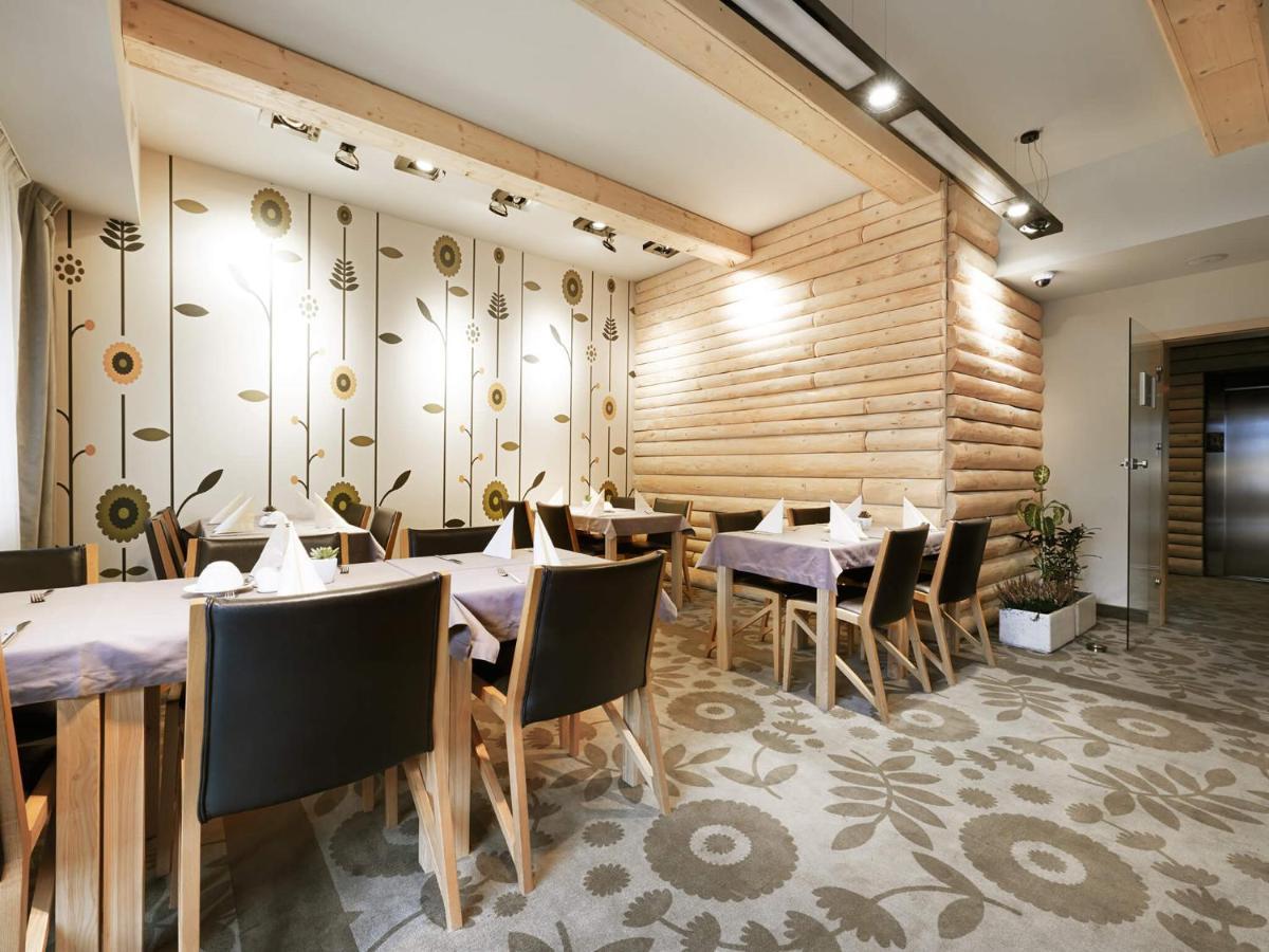 Vacationclub – Dworcowa 1a 3 Apartament *